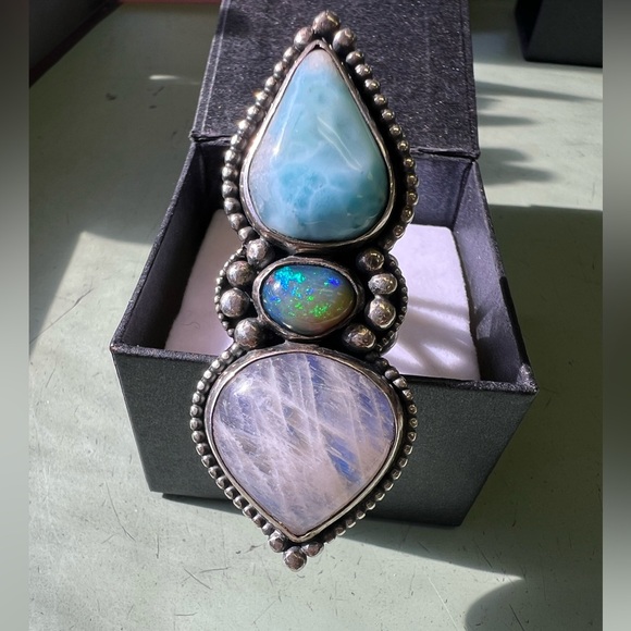 💧🦚🤍 Elegant Opal, Moonstone, Larimar Ring - Picture 11 of 11